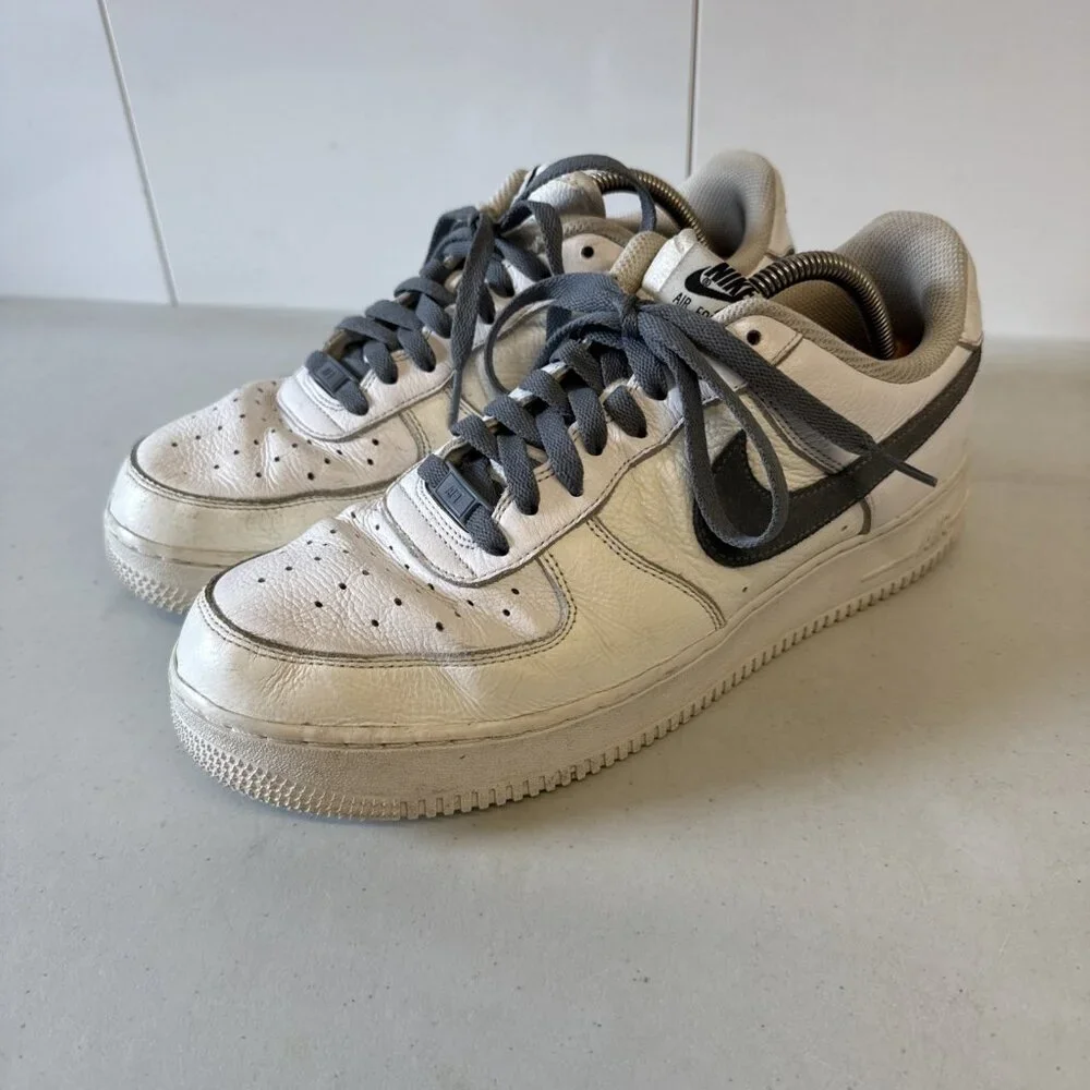 NIKE  AIR FORCE 1 Low White /Grey  Men's Size 10.5‎ DN4162-991 V02NI